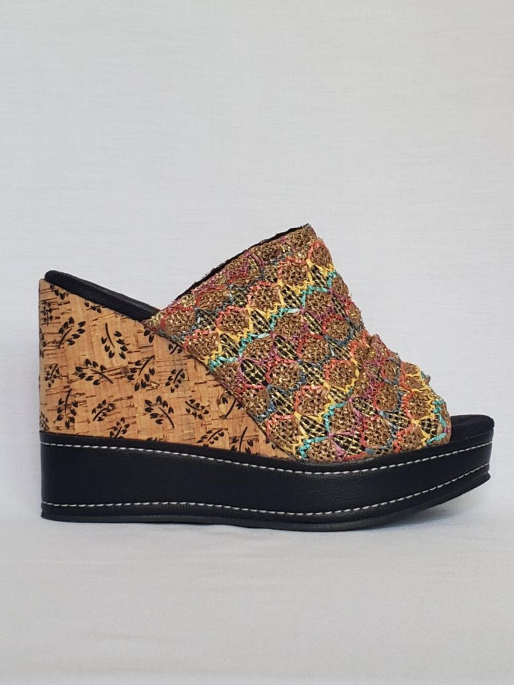 MUK LUKS Peyton Metallic Woven Platform Wedge Sandal Multi Size 8